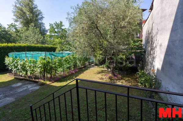 appartamento in vendita a Milano in zona Quarto Oggiaro