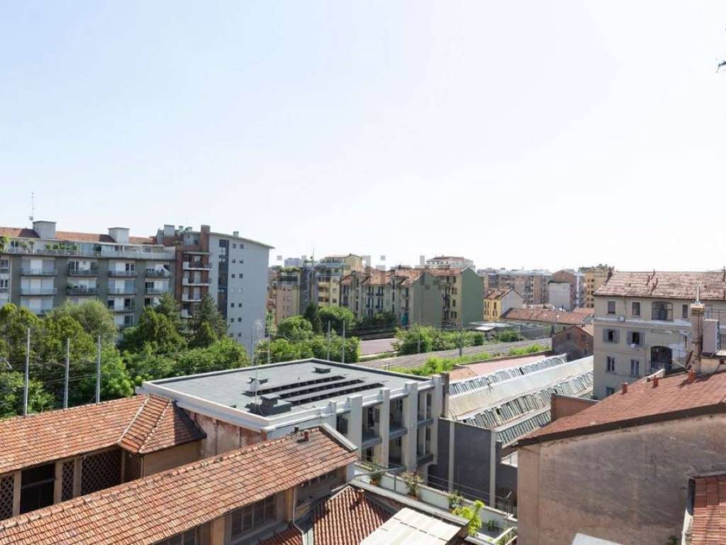 appartamento in vendita a Milano in zona Bocconi