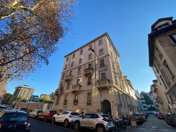 appartamento in vendita a Milano in zona Ghisolfa