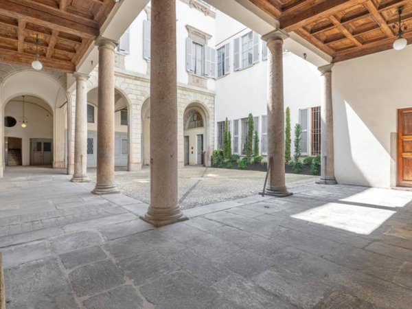 appartamento in vendita a Milano in zona Centro Storico