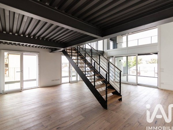 appartamento in vendita a Milano in zona Villapizzone
