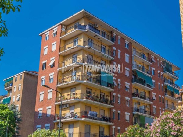 appartamento in vendita a Milano in zona Affori