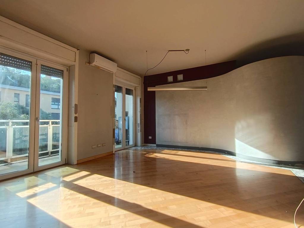 appartamento in vendita a Milano in zona Porta Venezia