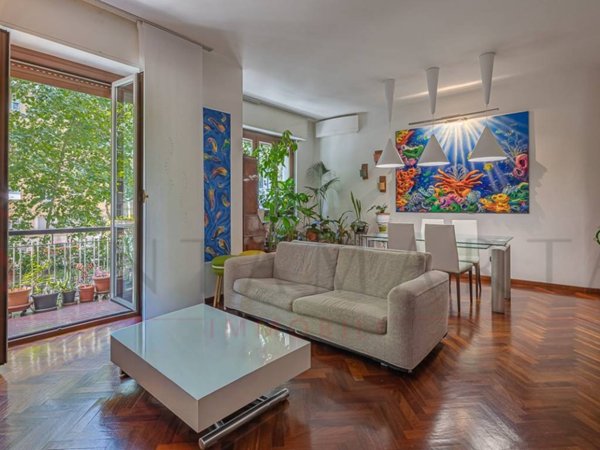 appartamento in vendita a Milano in zona XXII Marzo