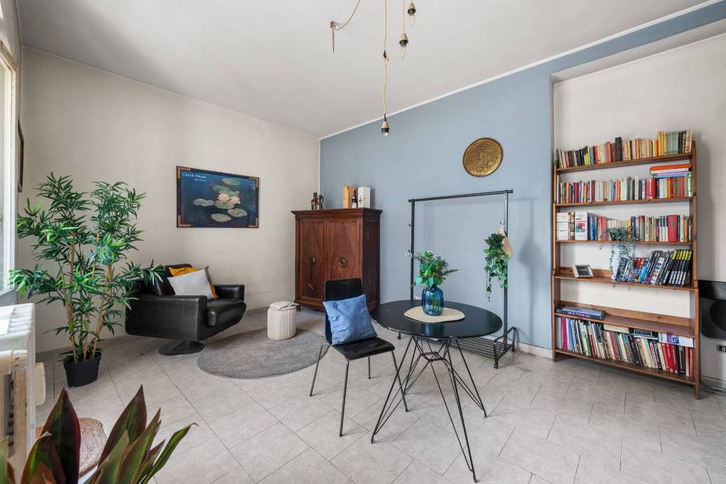 appartamento in vendita a Milano in zona Città Studi