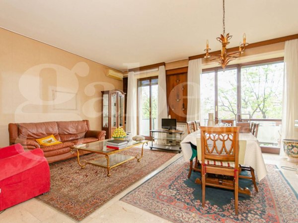 appartamento in vendita a Milano in zona Città Studi