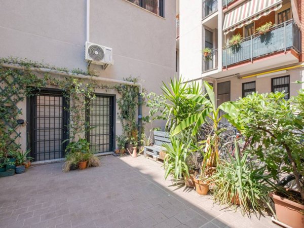 appartamento in vendita a Milano in zona Isola