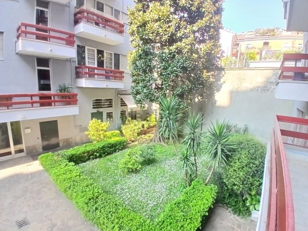 appartamento in vendita a Milano in zona Solari