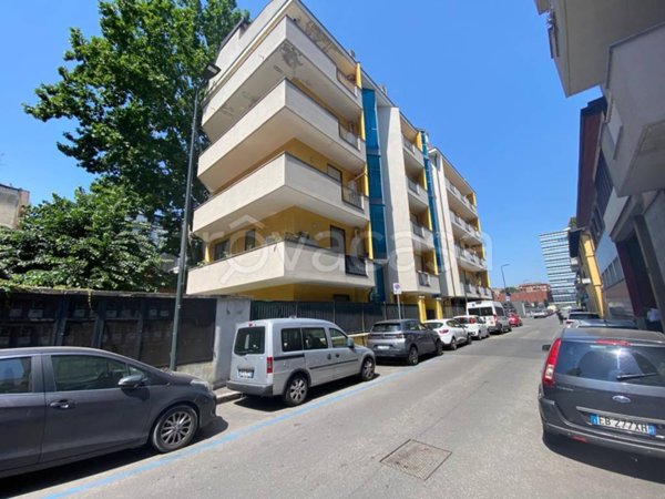 appartamento in vendita a Milano in zona Affori
