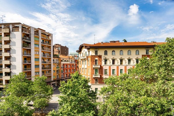 appartamento in vendita a Milano in zona Piazzale Lodi