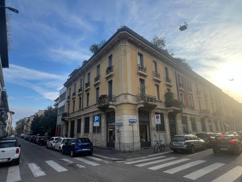 appartamento in vendita a Milano in zona Sempione