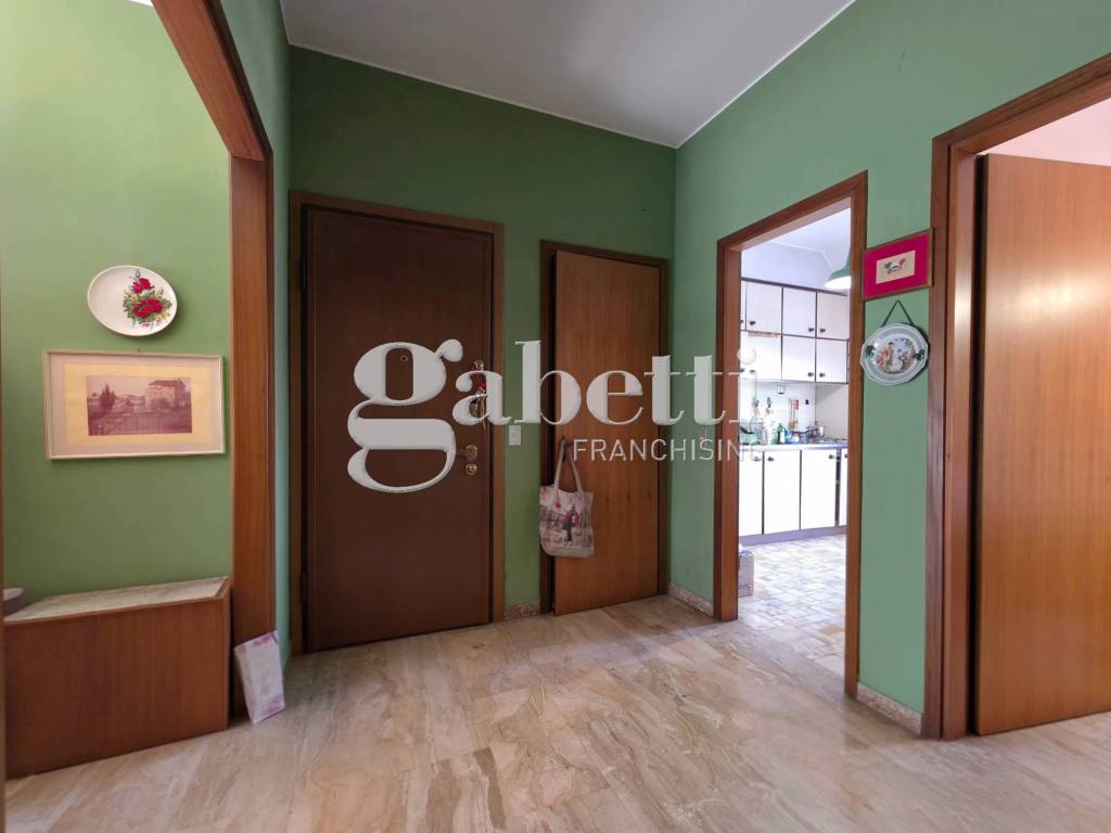 appartamento in vendita a Milano in zona Maggiolina