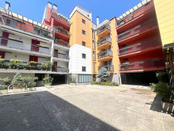 appartamento in vendita a Milano in zona Bicocca