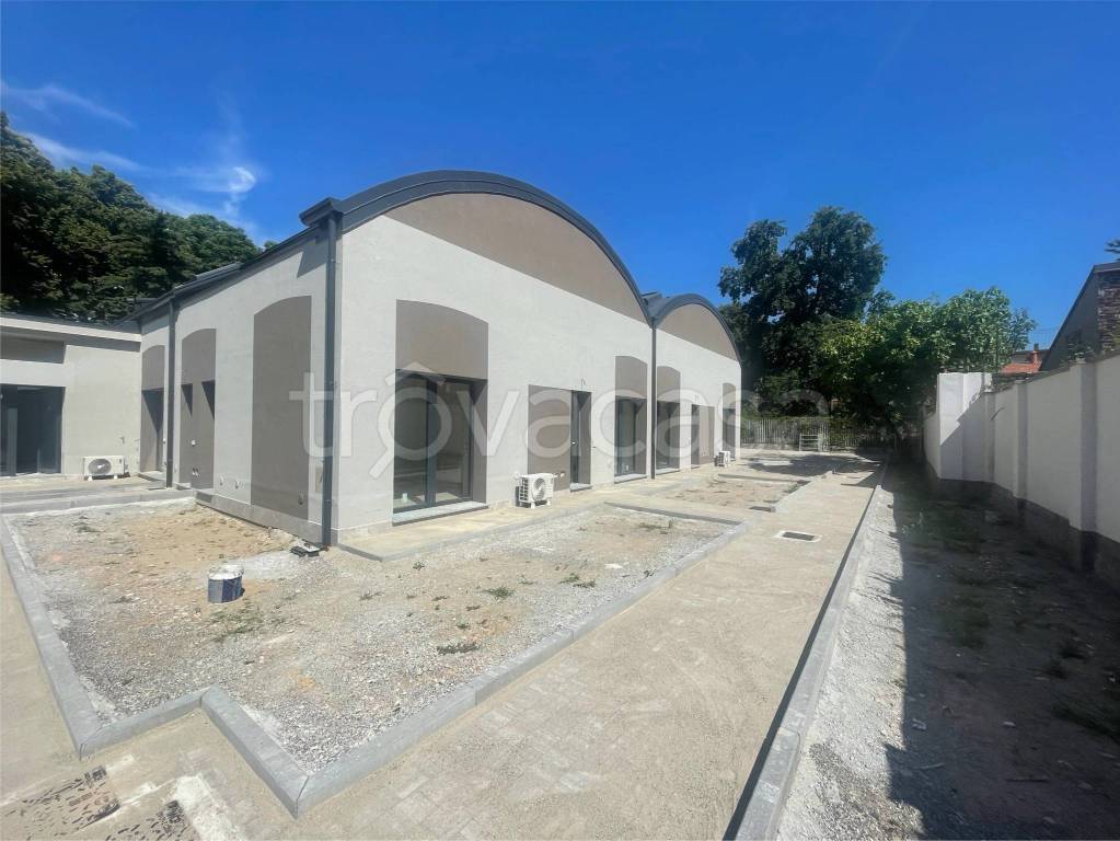 appartamento in vendita a Milano in zona Vigentino
