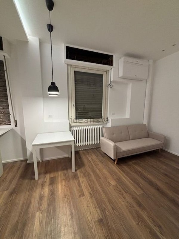 appartamento in vendita a Milano in zona Calvairate