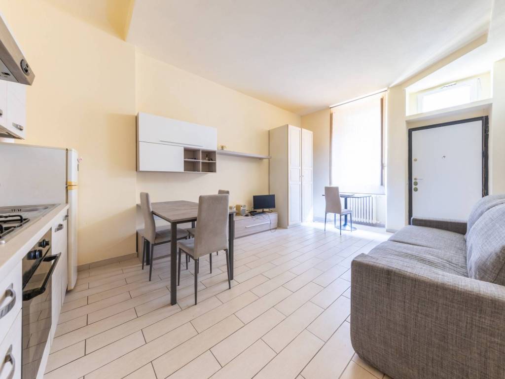 appartamento in vendita a Milano in zona Vigentino