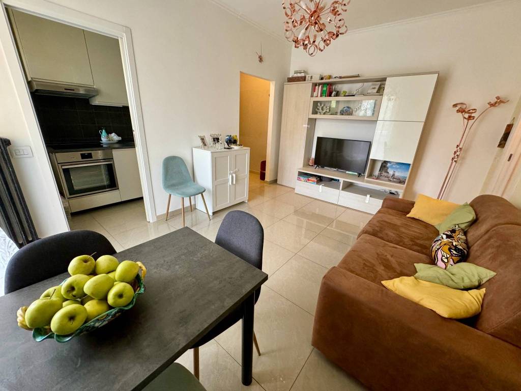 appartamento in vendita a Milano in zona Centro Direzionale