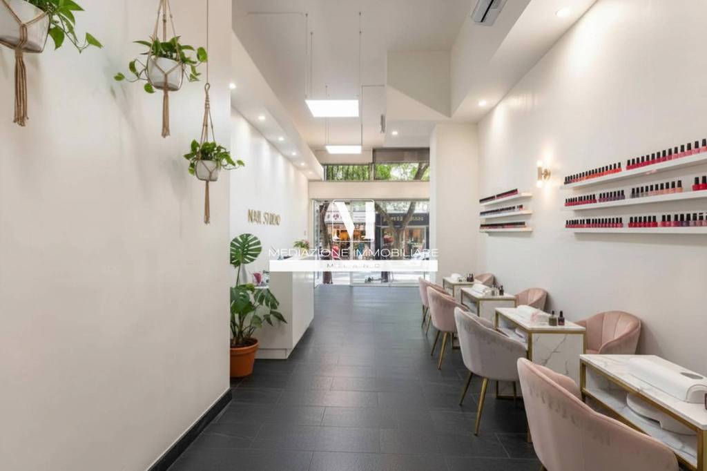 negozio in vendita a Milano in zona Sempione