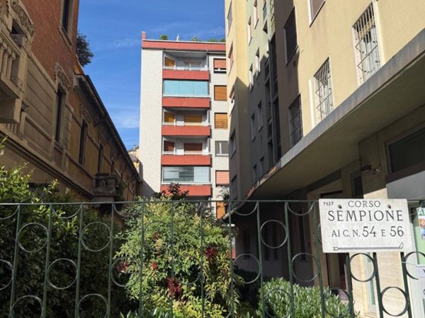ufficio in vendita a Milano in zona Sempione