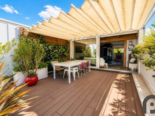 appartamento in vendita a Milano in zona Centro Direzionale
