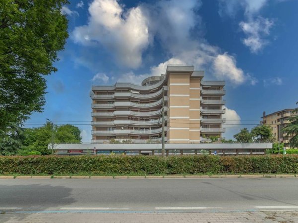 appartamento in vendita a Milano in zona Forlanini