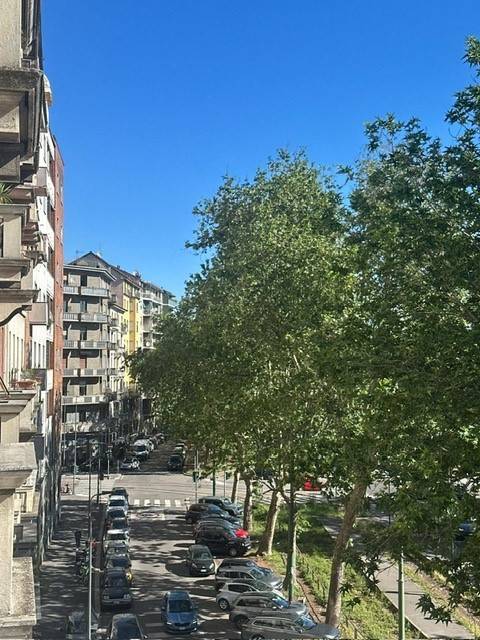 appartamento in vendita a Milano in zona XXII Marzo