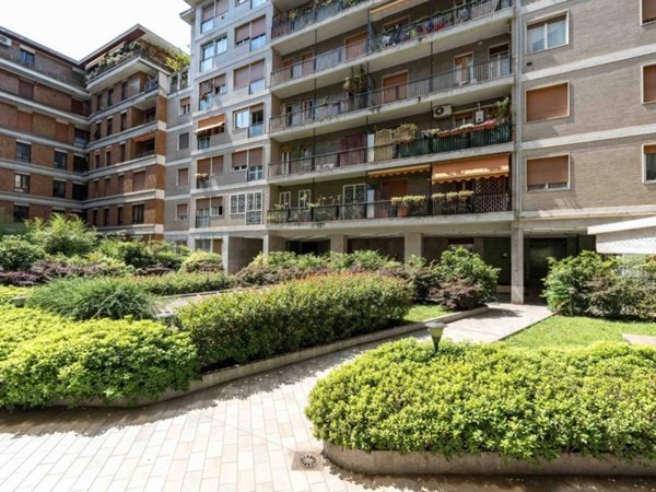 appartamento in vendita a Milano in zona Il Portello