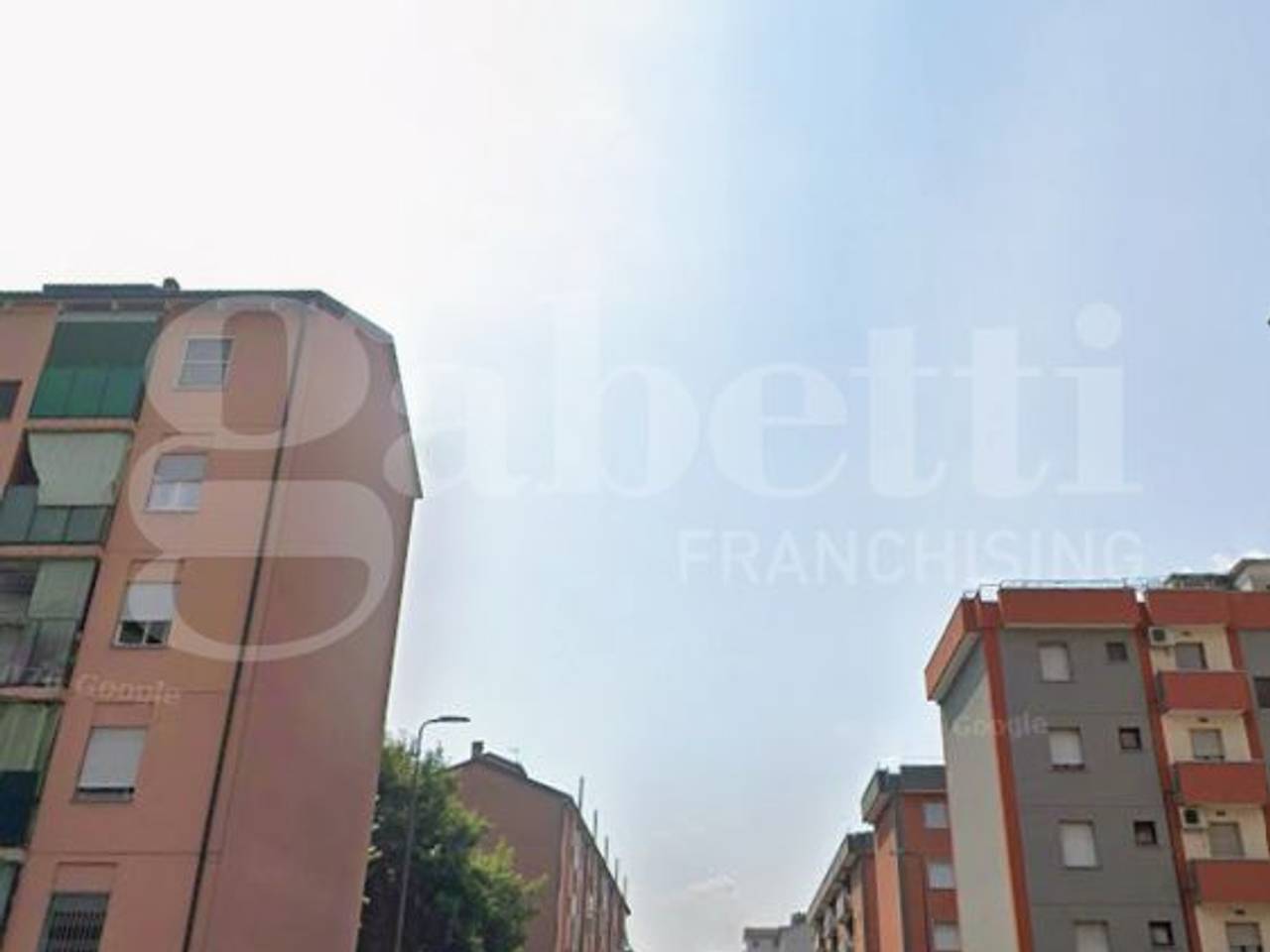 appartamento in vendita a Milano in zona Forze Armate