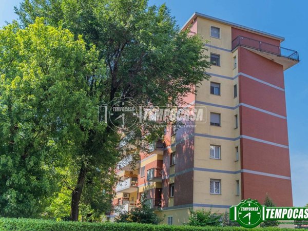 appartamento in vendita a Milano in zona Quarto Cagnino
