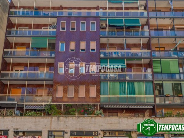 appartamento in vendita a Milano in zona Montalbino