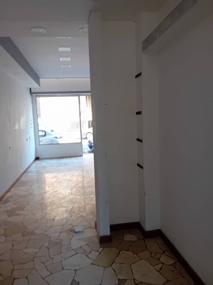 negozio in vendita a Milano in zona Affori