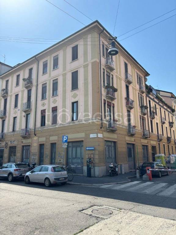 appartamento in vendita a Milano in zona XXII Marzo