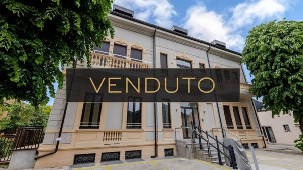 appartamento in vendita a Milano in zona Dergano