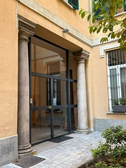 appartamento in vendita a Milano in zona Sempione