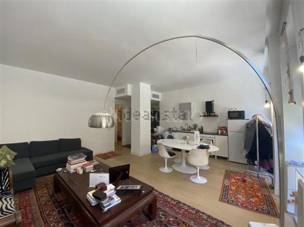 appartamento in vendita a Milano in zona Guastalla
