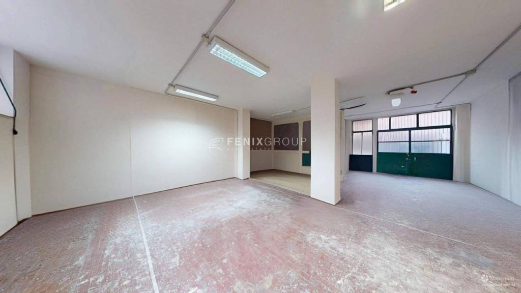 negozio in vendita a Milano in zona Stadera