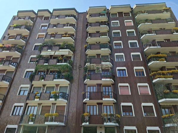 appartamento in vendita a Milano in zona Vigentino