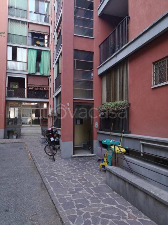 appartamento in vendita a Milano in zona Forze Armate