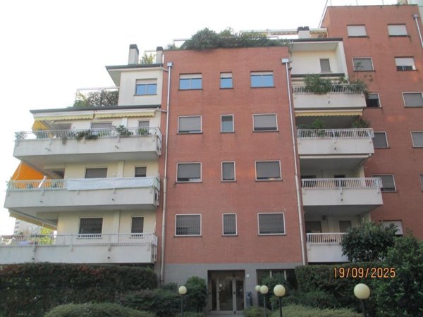 appartamento in vendita a Milano in zona Quarto Oggiaro