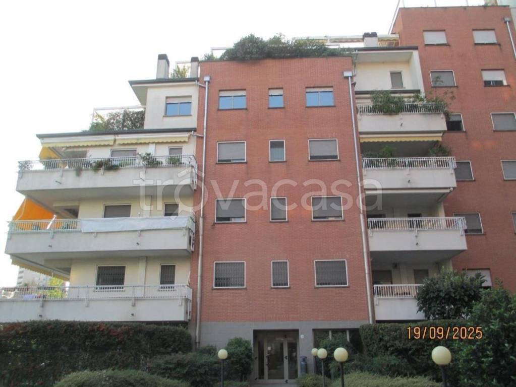 appartamento in vendita a Milano in zona Quarto Oggiaro