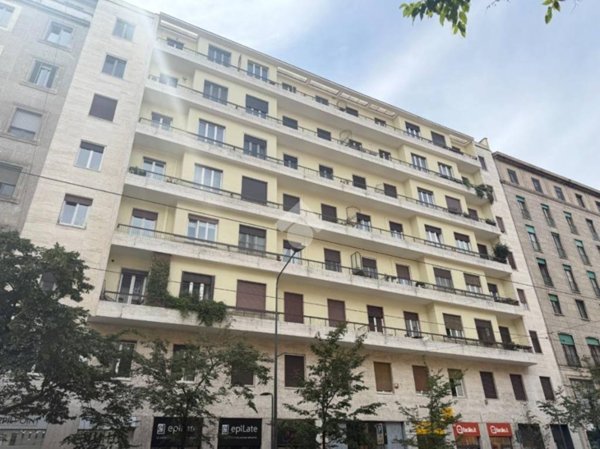 appartamento in vendita a Milano in zona Guastalla