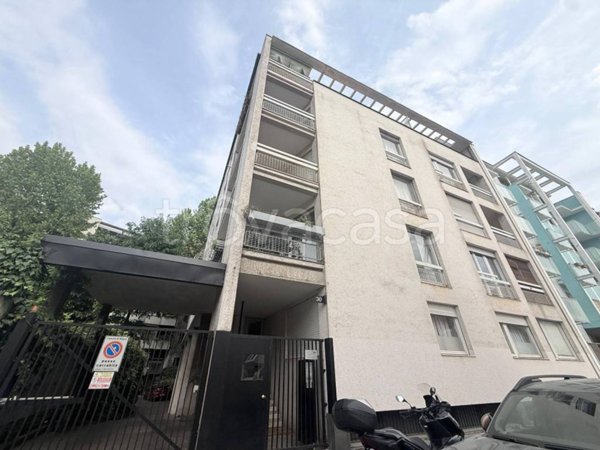 appartamento in vendita a Milano in zona Città Studi