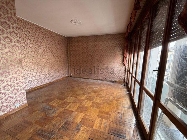 appartamento in vendita a Milano in zona Sant'Ambrogio
