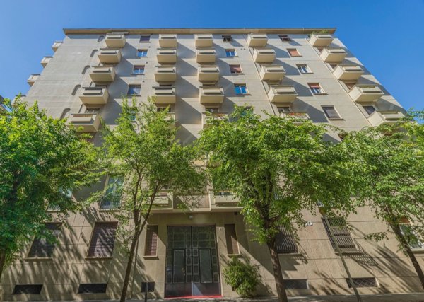 ufficio in vendita a Milano in zona Porta Venezia