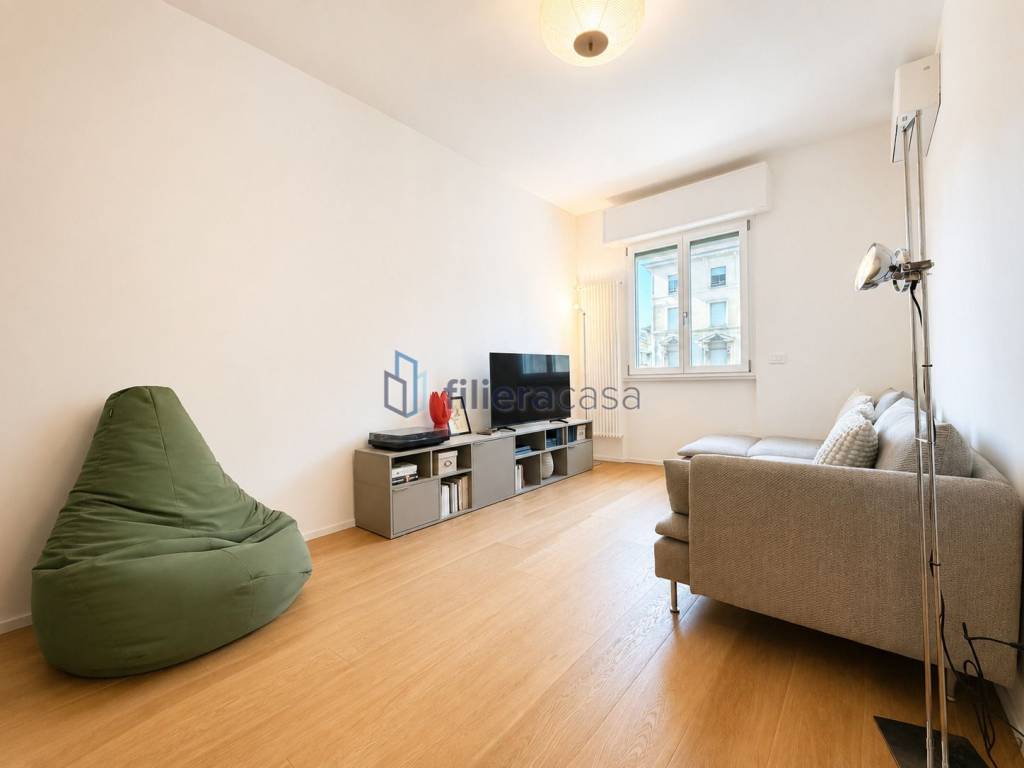 appartamento in vendita a Milano in zona Città Studi