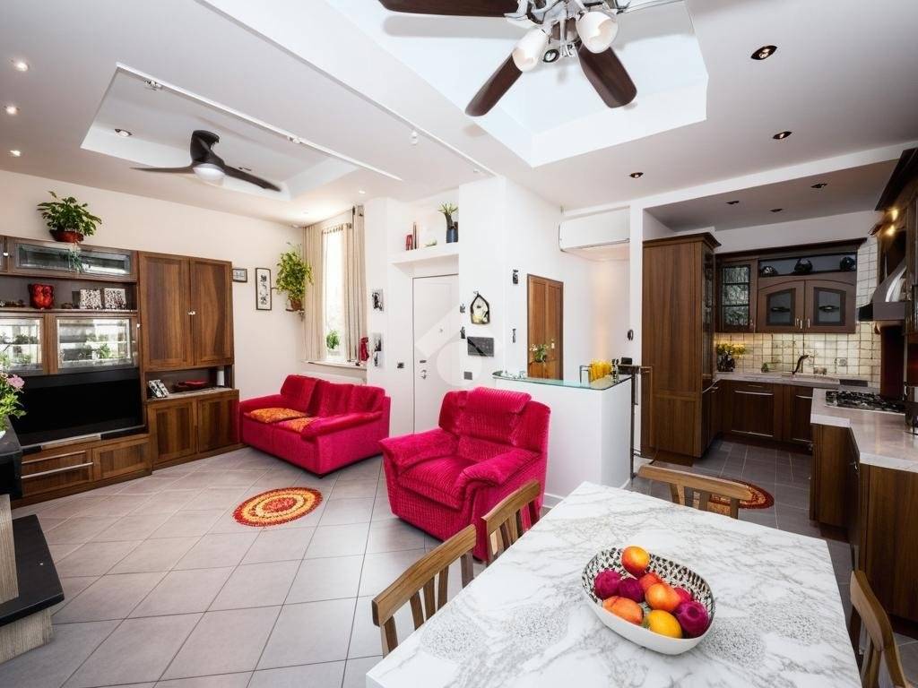 appartamento in vendita a Milano in zona Baggio