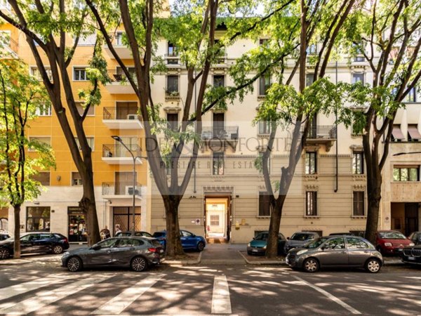 appartamento in vendita a Milano in zona XXII Marzo