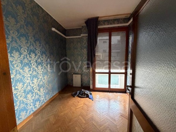 appartamento in vendita a Milano in zona Sant'Ambrogio