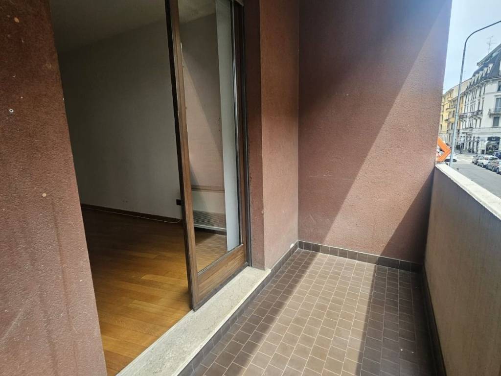 appartamento in vendita a Milano in zona Isola