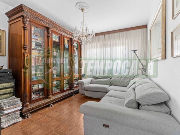 appartamento in vendita a Milano in zona Chiesa Rossa
